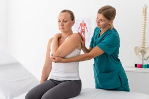 woman-having-physiotherapy-session-clinic2